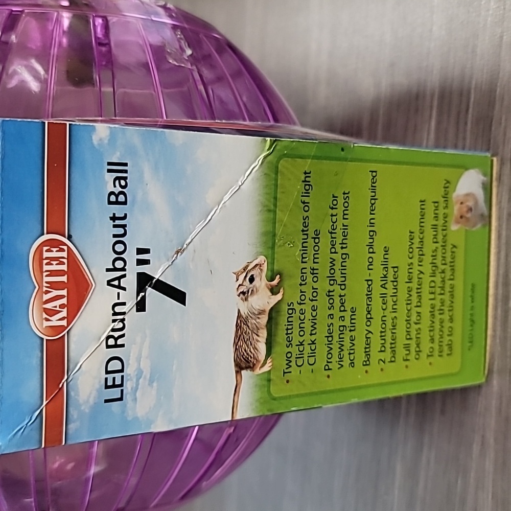 🥳Host pick🥳Kaytee 7" LED Run-About Exercise Ball Hamsters & Gerbils - Picture 5 of 6